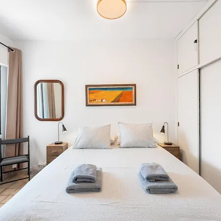 Comfortable First Line Appartement